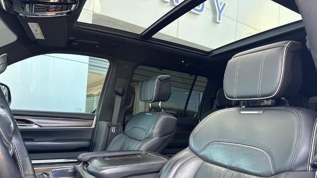 2022 Jeep Grand Wagoneer Series II
