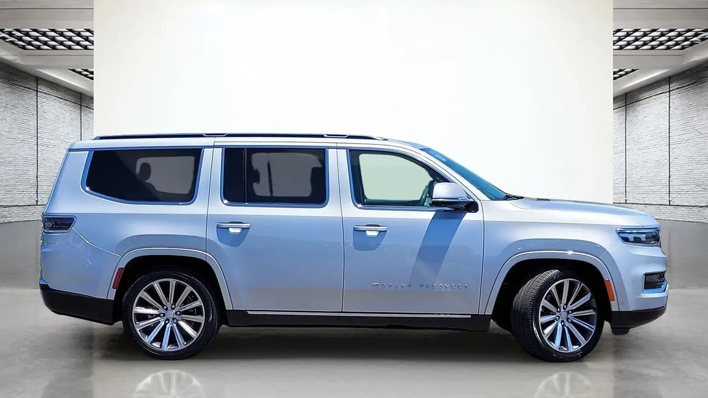 2022 Jeep Grand Wagoneer Obsidian