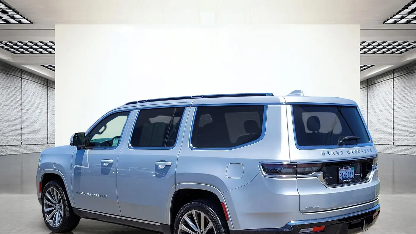 2022 Jeep Grand Wagoneer Obsidian