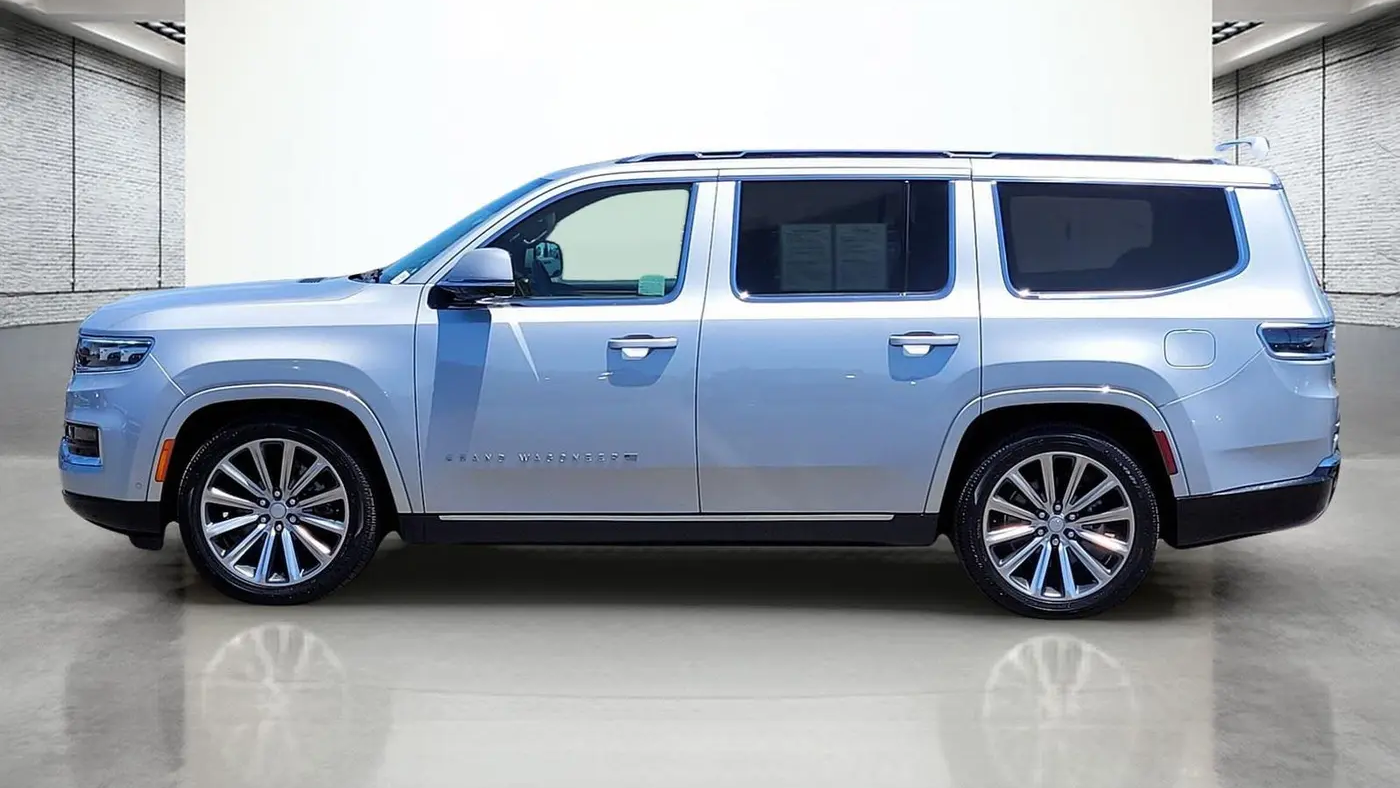 2022 Jeep Grand Wagoneer Obsidian