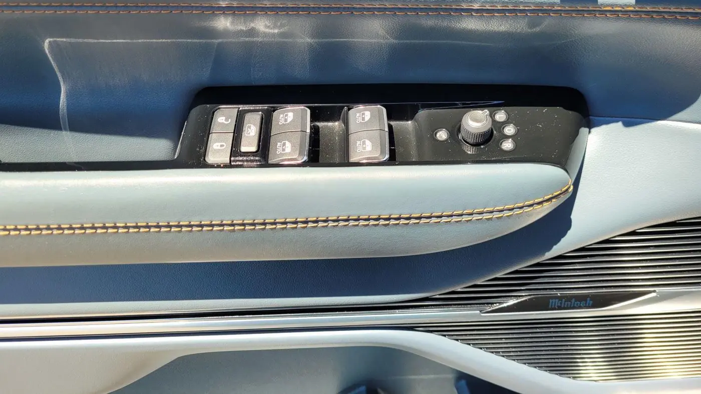 2022 Jeep Grand Wagoneer Obsidian