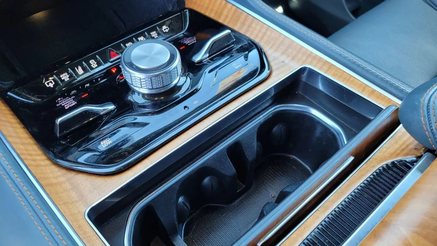 2022 Jeep Grand Wagoneer Obsidian
