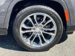 2022 Grand Wagoneer Thumbnail 9