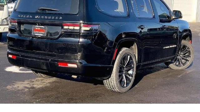 2022 Jeep Grand Wagoneer Series II