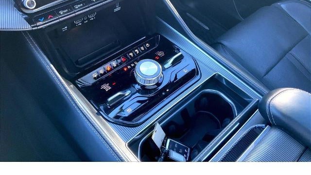2022 Jeep Grand Wagoneer Series II