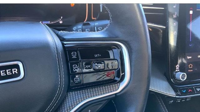2022 Jeep Grand Wagoneer Series II