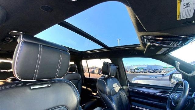2022 Jeep Grand Wagoneer Series II