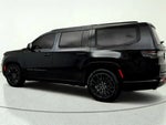 2022 Grand Wagoneer Thumbnail 7