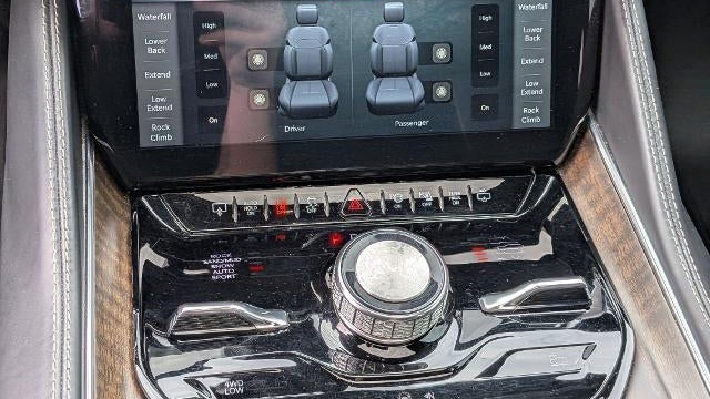 2022 Jeep Grand Wagoneer Series II