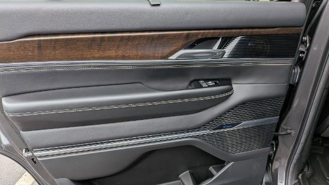 2022 Jeep Grand Wagoneer Series II