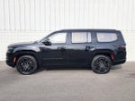 2023 Grand Wagoneer Thumbnail 2