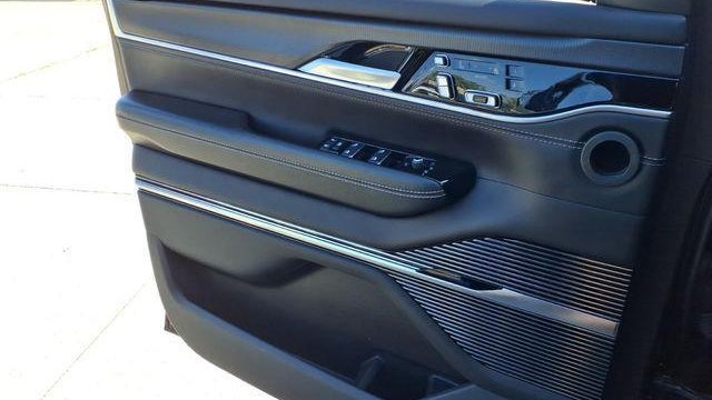 2024 Jeep Grand Wagoneer Obsidian