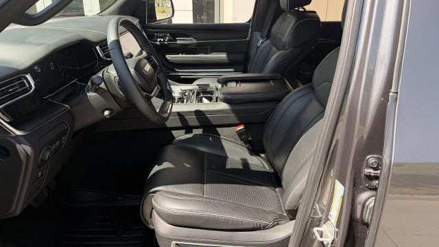2024 Jeep Grand Wagoneer Obsidian