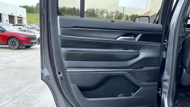 2024 Jeep Grand Wagoneer Obsidian