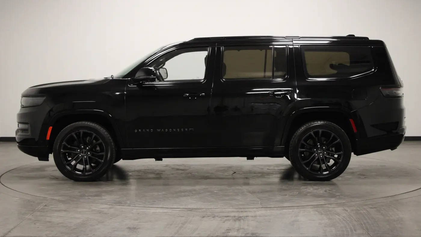2023 Jeep Grand Wagoneer Obsidian