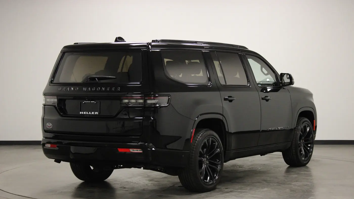 2023 Jeep Grand Wagoneer Obsidian
