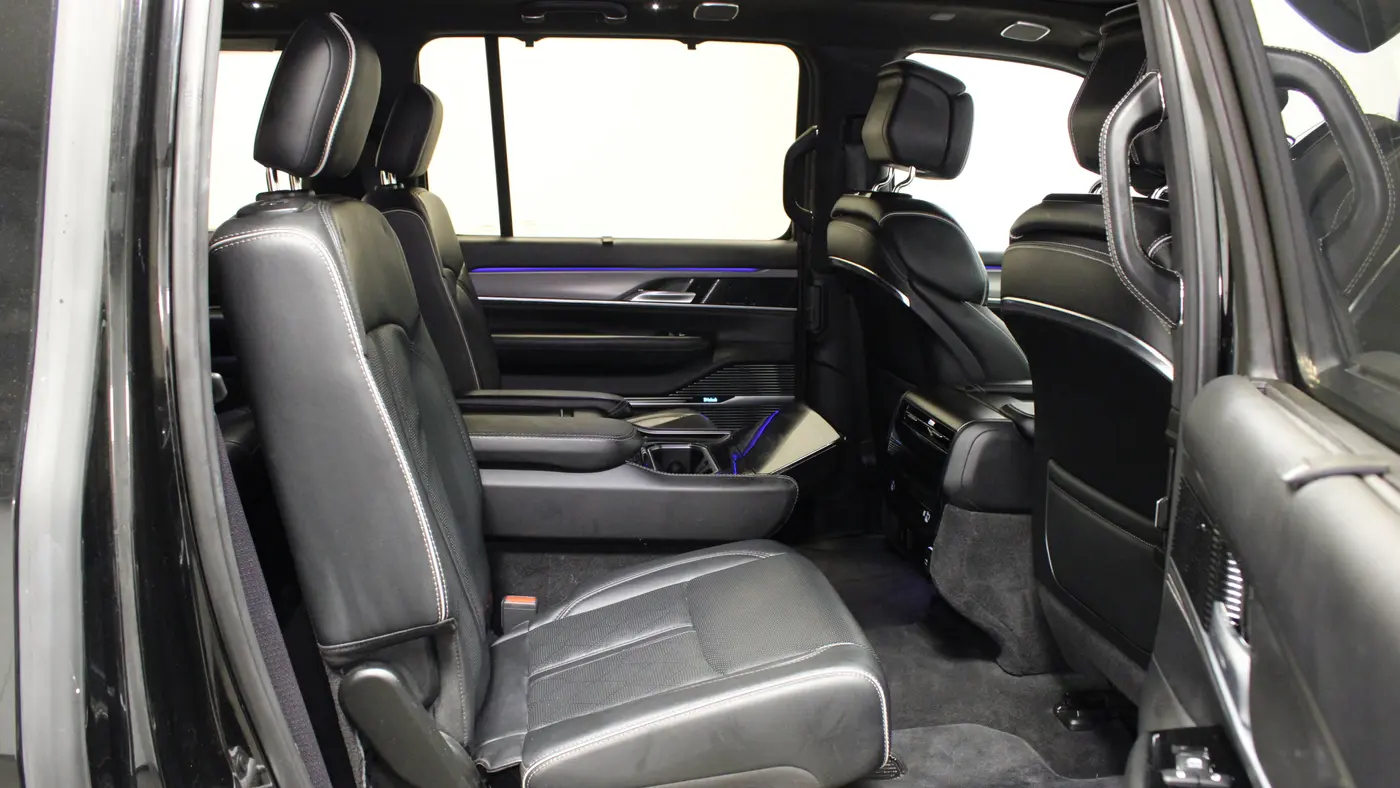 2023 Jeep Grand Wagoneer Obsidian