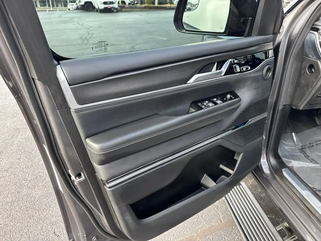 2024 Jeep Grand Wagoneer - $50,562
