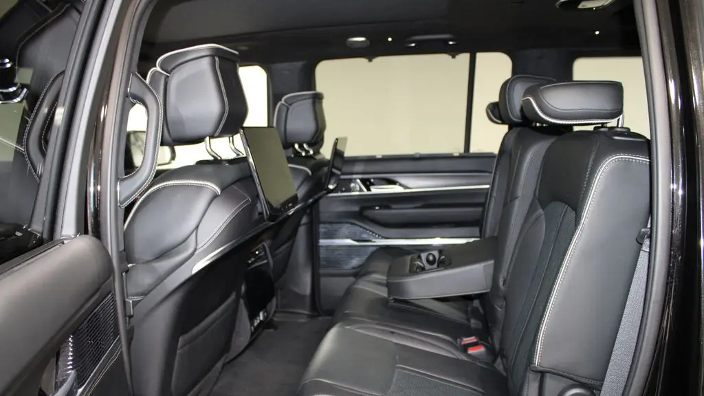 2025 Jeep Grand Wagoneer Obsidian
