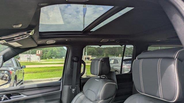 2024 Jeep Grand Wagoneer Obsidian