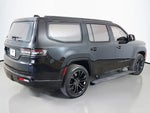 2022 Grand Wagoneer Thumbnail 18
