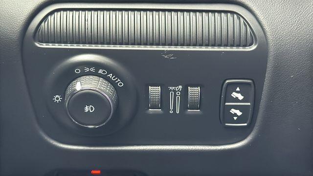 2023 Jeep Grand Wagoneer Obsidian