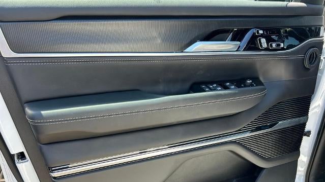 2024 Jeep Grand Wagoneer Obsidian