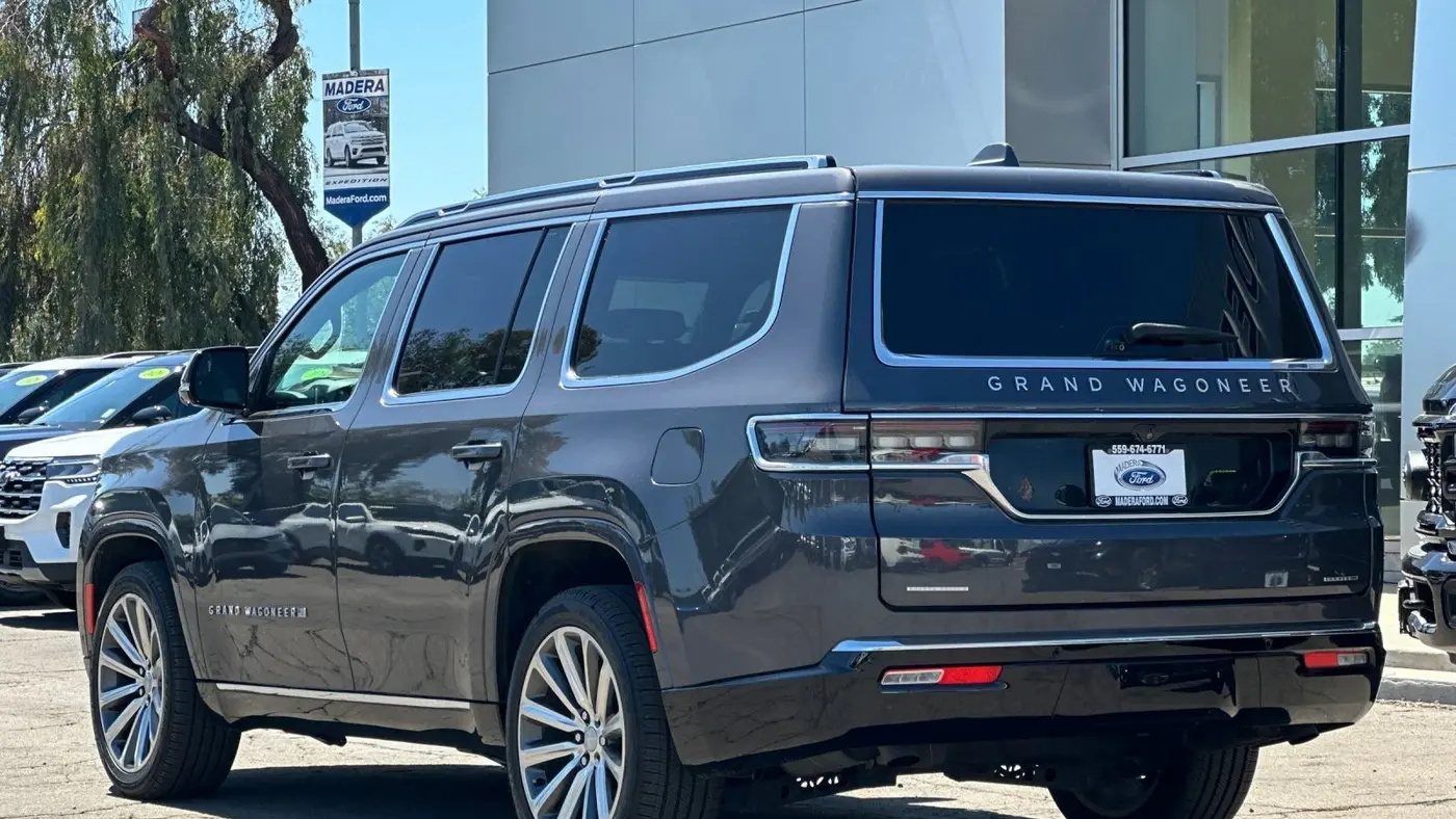 2022 Jeep Grand Wagoneer Series II