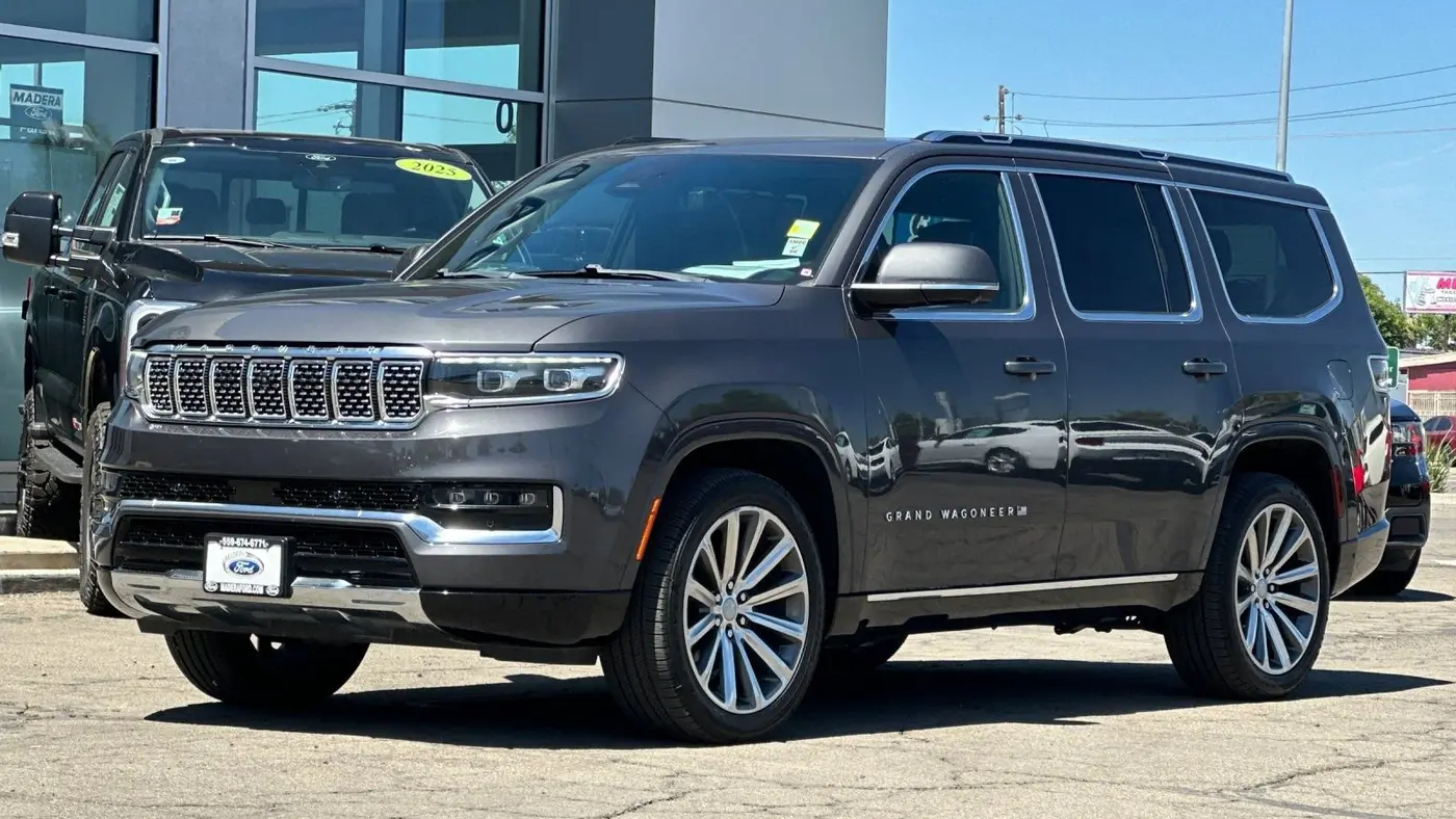 2022 Jeep Grand Wagoneer Series II