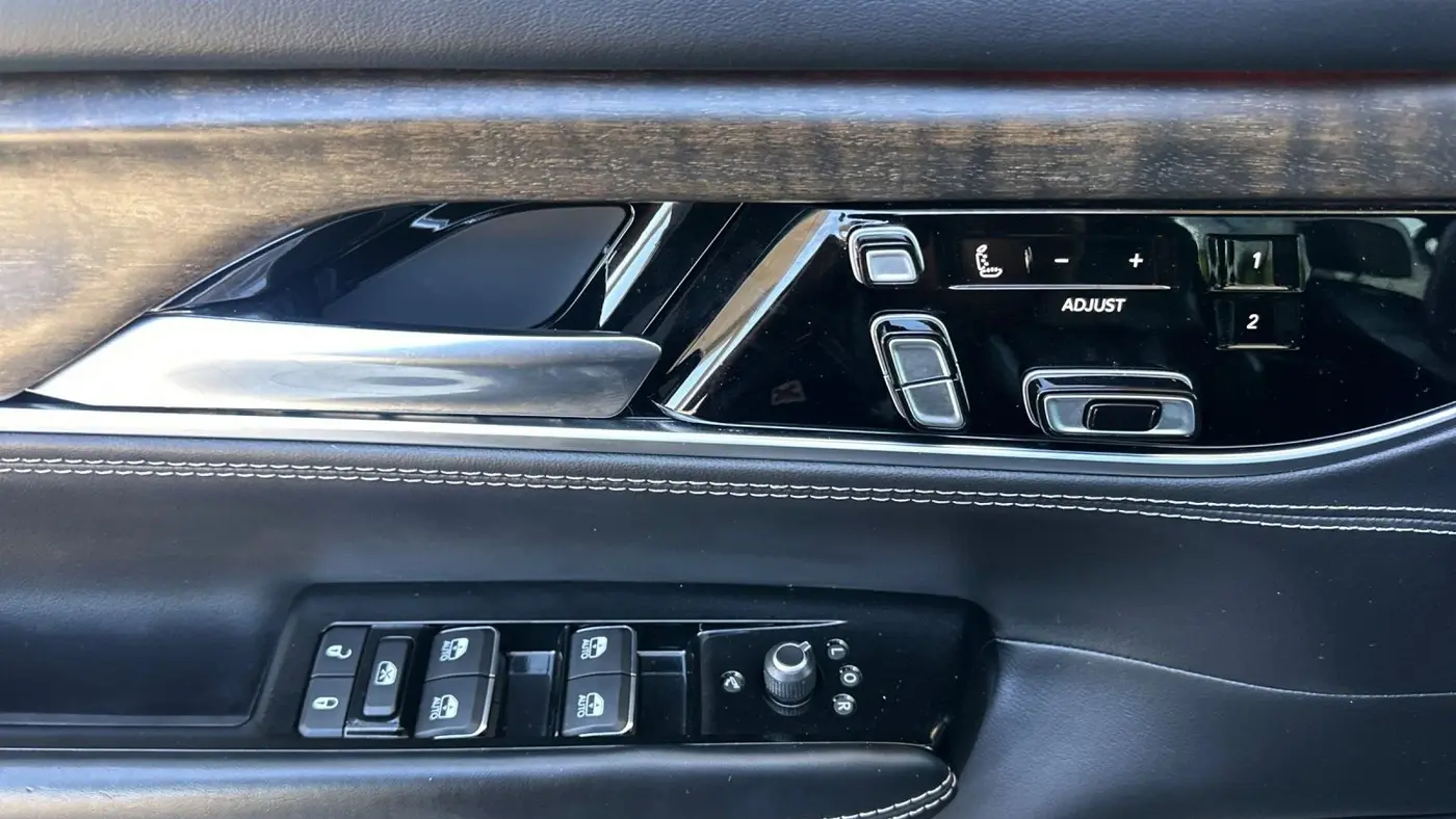2022 Jeep Grand Wagoneer Series II