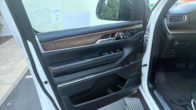 2023 Jeep Grand Wagoneer Obsidian