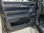 2023 Grand Wagoneer Thumbnail 19