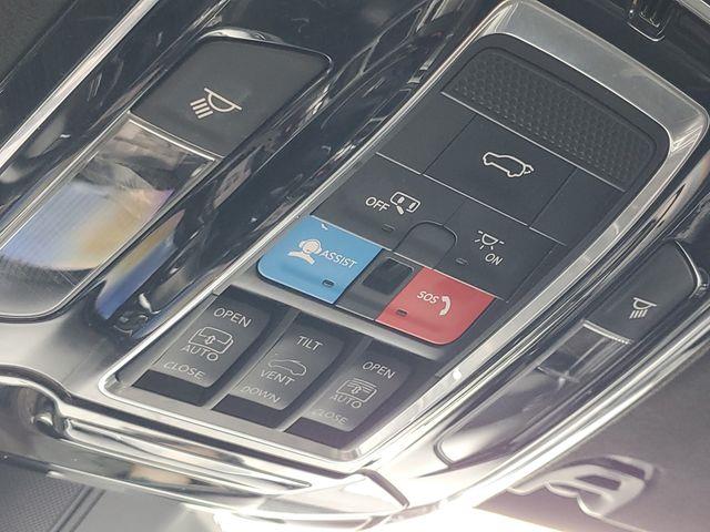 2023 Jeep Grand Wagoneer - $43,900