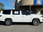 2023 Grand Wagoneer Thumbnail 3