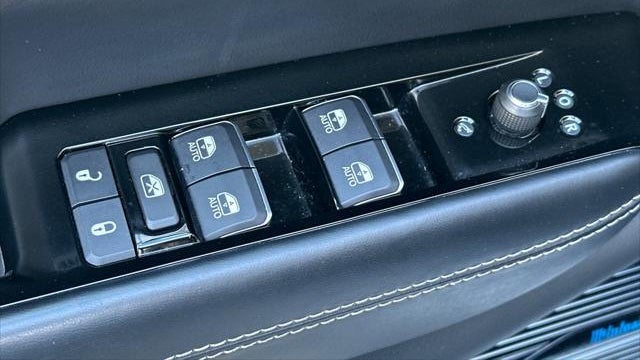 2023 Jeep Grand Wagoneer Series II