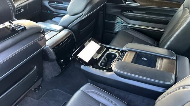 2023 Jeep Grand Wagoneer Series II