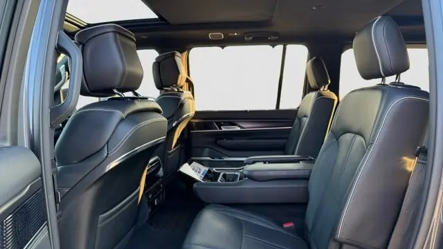 2024 Jeep Grand Wagoneer Obsidian