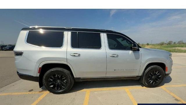 2023 Jeep Grand Wagoneer Obsidian