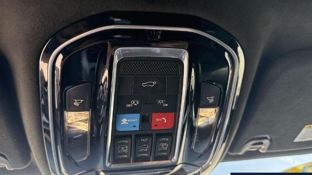 2023 Jeep Grand Wagoneer Obsidian