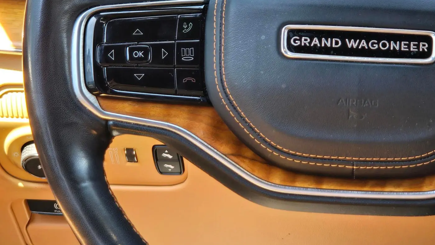 2022 Jeep Grand Wagoneer Series III