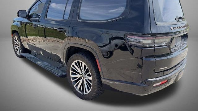 2022 Jeep Grand Wagoneer Series III
