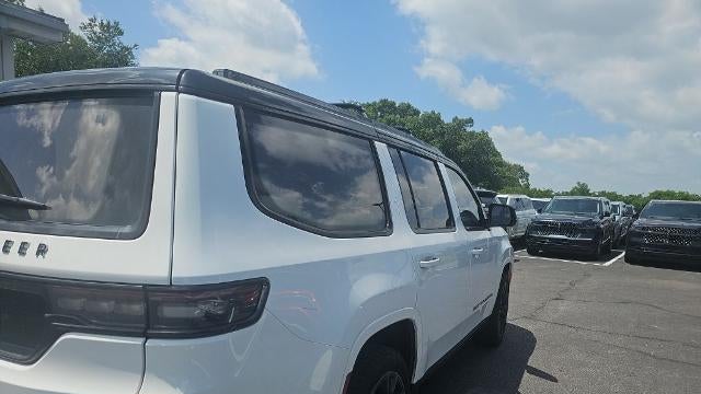 2023 Jeep Grand Wagoneer Series III Obsidian
