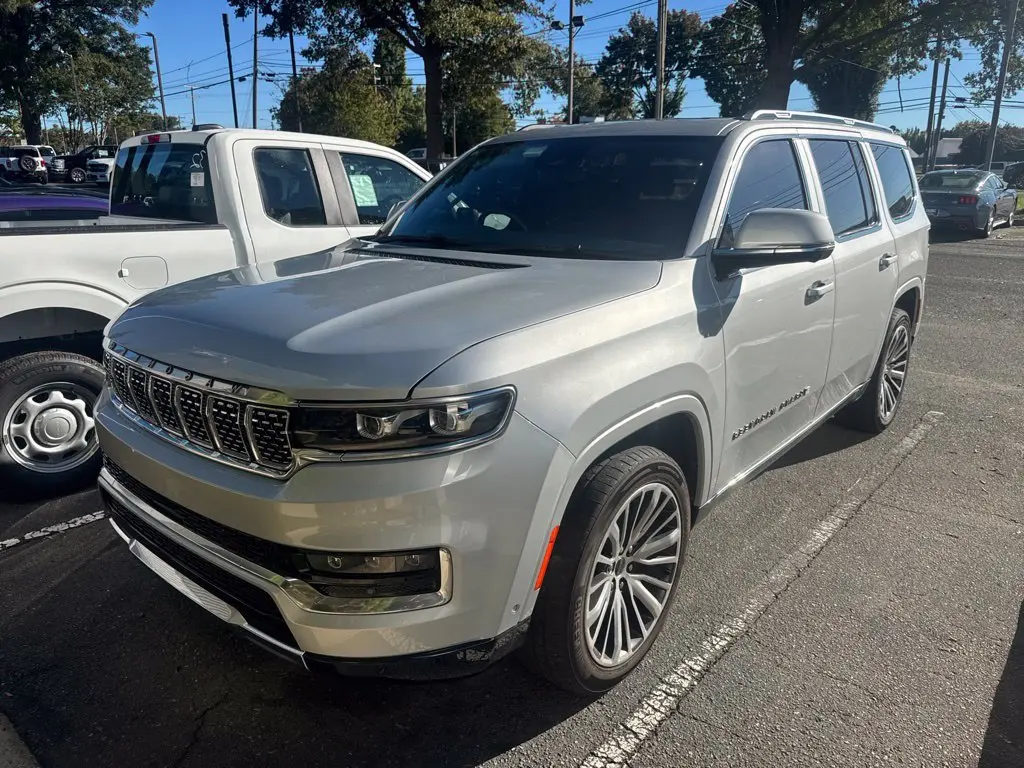 2022 Jeep Grand Wagoneer