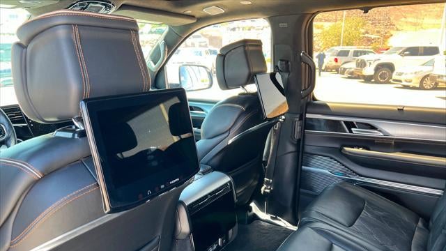 2022 Jeep Grand Wagoneer Series III