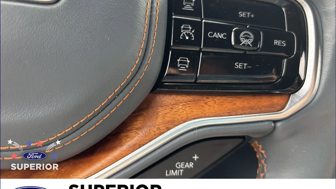 2022 Jeep Grand Wagoneer Series III