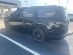 2023 Grand Wagoneer Thumbnail 3
