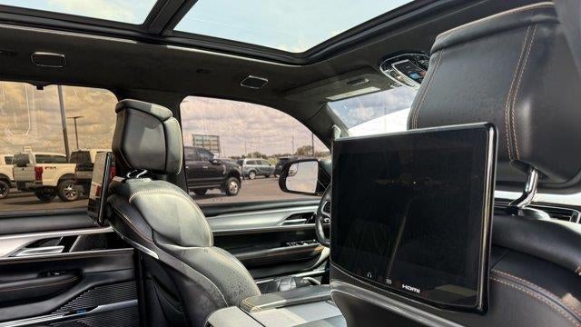2022 Jeep Grand Wagoneer Series III