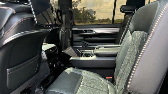 2022 Jeep Grand Wagoneer Series III