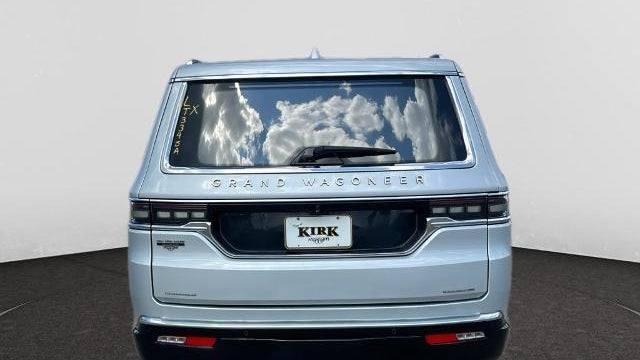2022 Jeep Grand Wagoneer Series III