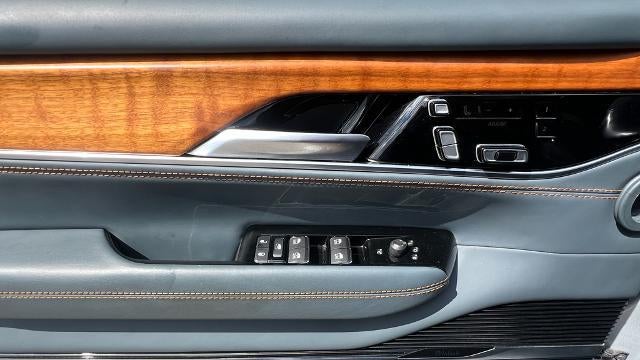 2022 Jeep Grand Wagoneer Series III